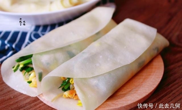 春饼|这饼一锅可出16张,比纸还透亮,柔软筋道,卷啥都好吃,简单易学