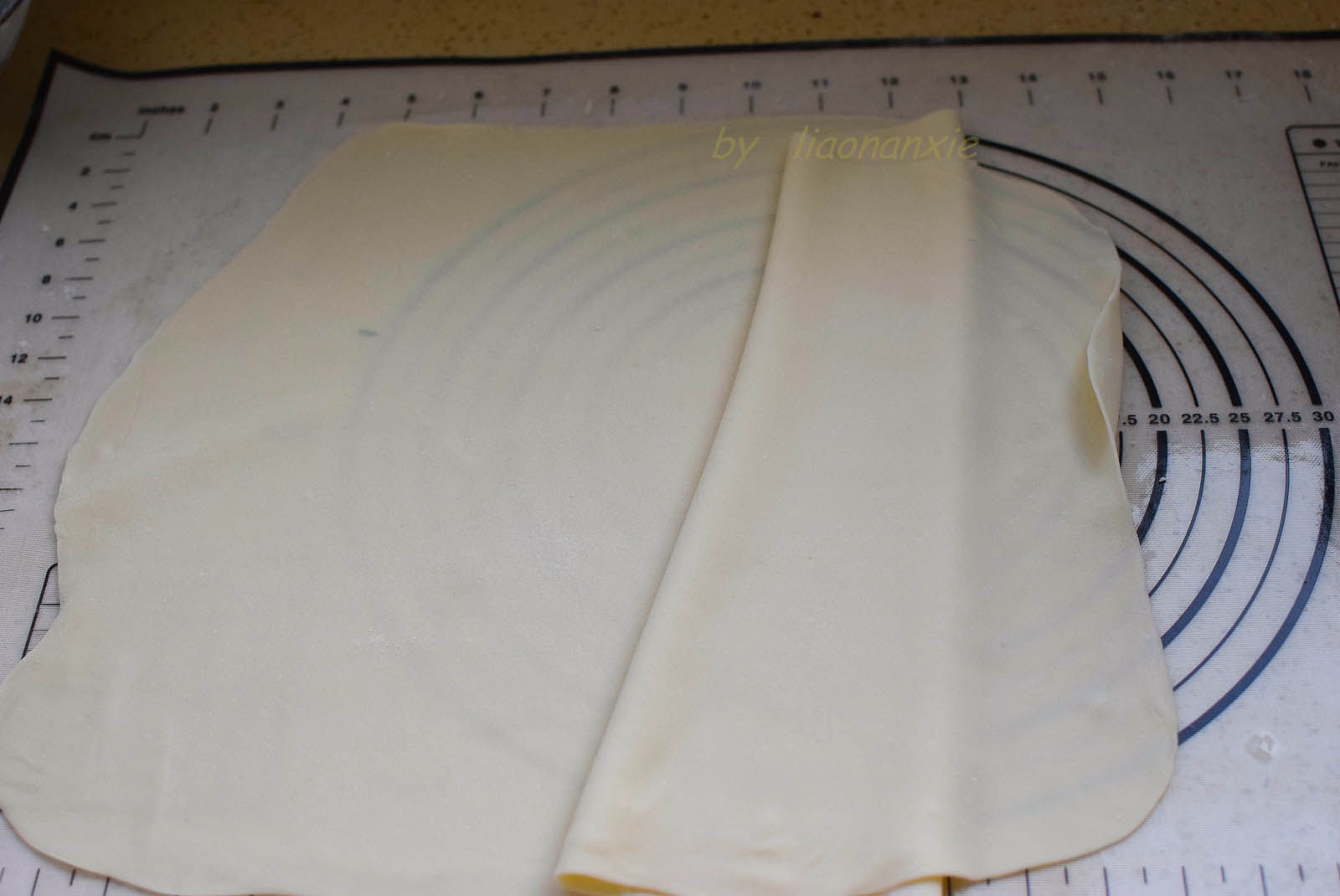 菜蟒|不发面不捏褶子,简单一卷上笼蒸熟,比包子简单,早餐吃很美