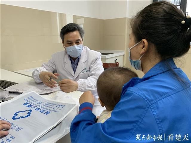 专家团|“2020湖北儿童健康行”走进黄冈，患者享受专家团诊疗