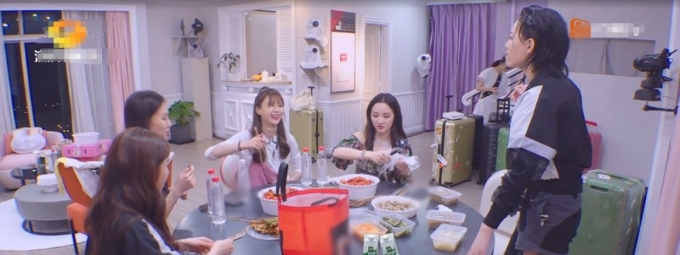 忌惮|《乘风破浪》“搞事三人组”, 性格强势让人忌惮, 团队被她们搅乱