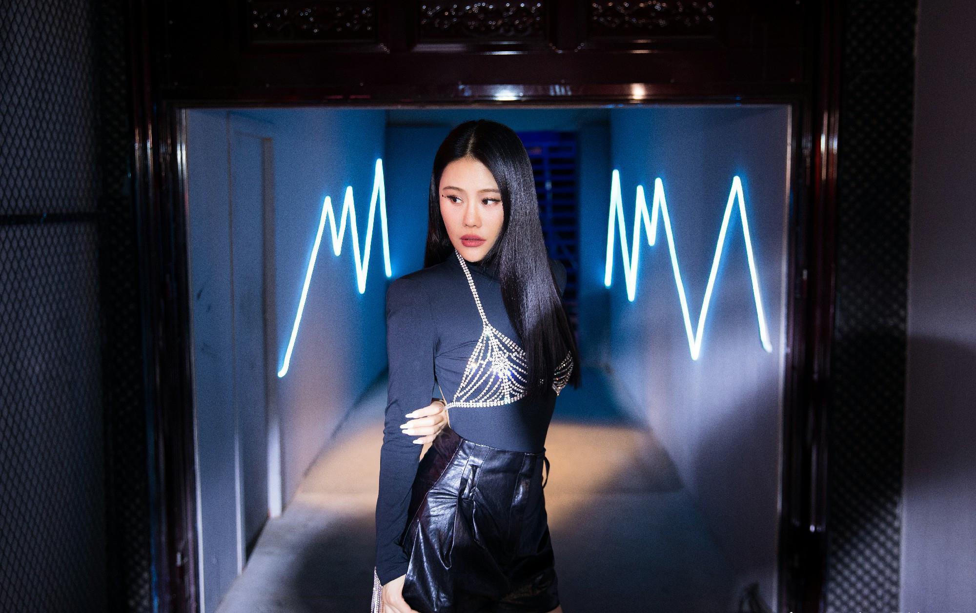 说唱|《说唱听我的》战况激烈 袁娅维痛失爱将泪洒现场