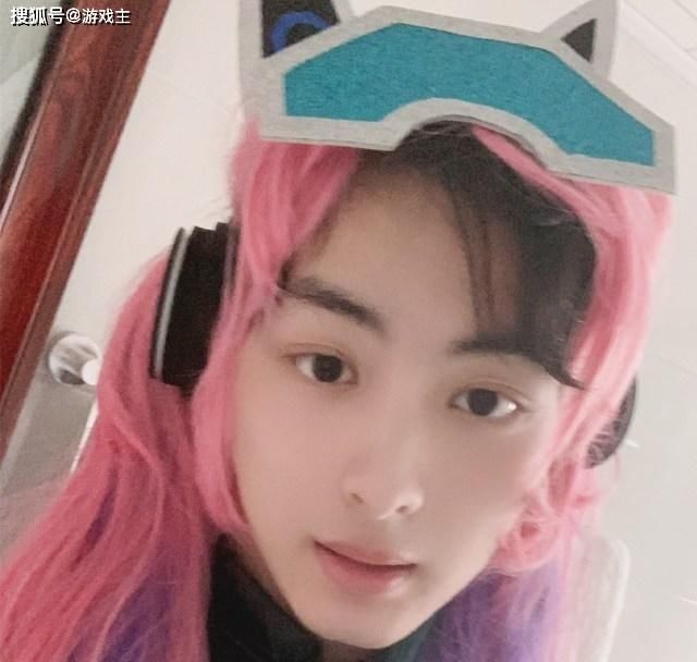  惨烈|QG内战惨烈，赖神3次击杀Fly，云鹰飞将要凉？网友：这还买什么皮肤