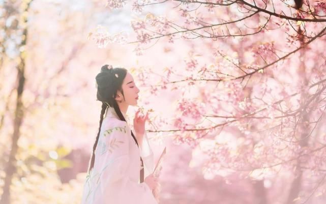  浓妆|不爱浓妆爱素颜的5大星座女：却偏偏招异性喜欢，魅力非常大！