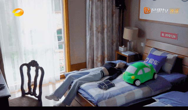 戚薇|五星推荐!看周深、戚薇考驾照差点没把我笑死,这节目太有创意了