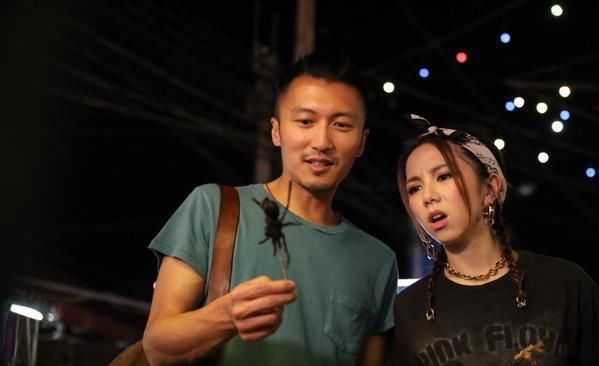  节目|是谁？谢霆锋曝年轻艺人耍大牌，分享其夸张排场：以为自己是谁吗