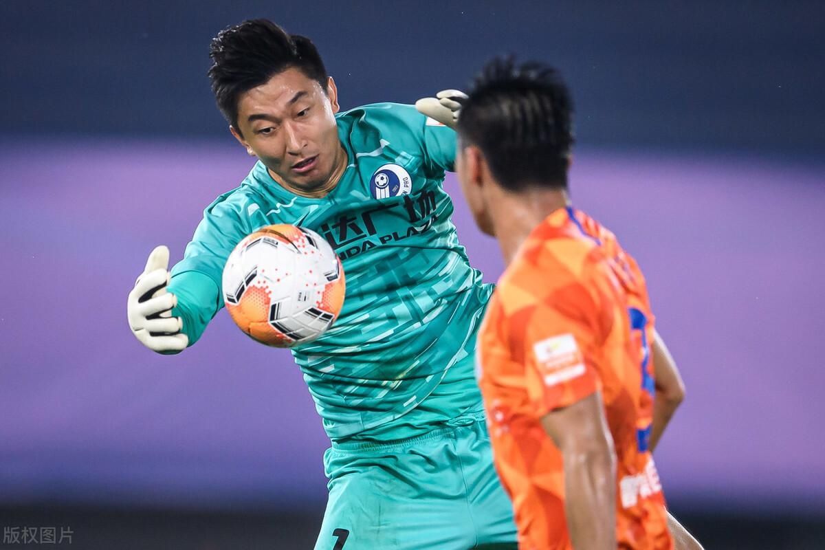  后防|意外！大连人最弱一环成战胜鲁能关键，赛后评分7.91全场最佳