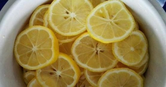  添加|柠檬水别再花钱买了，在家自己轻松做，健康营养无添加