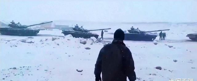 难免|印军100辆坦克抵达高原,美专家称战斗难免,但胜利者不是印度