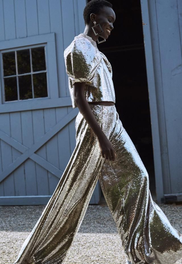  探索|泡泡袖、蛋糕裙、创意丹宁……探索2021早春6个时髦单品关键字！