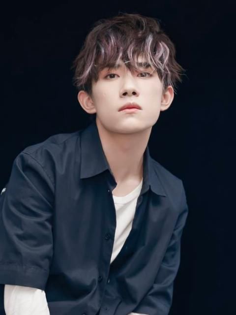  张子枫|本以为张子枫学长吴磊就够厉害了，当看到赵今麦学长：不服不行！