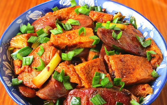  下饭|香辣鲜美的几盘菜，特别的下饭，上桌后瞬间被瓜分得所剩无几！