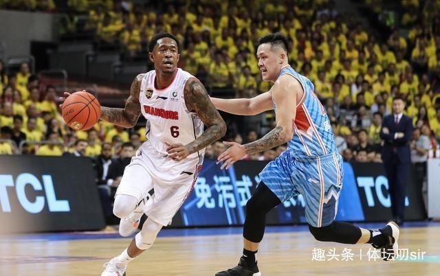 全华班|广东宏远刷新联赛纪录势不可挡？突如其来的坏消息也许正是隐患