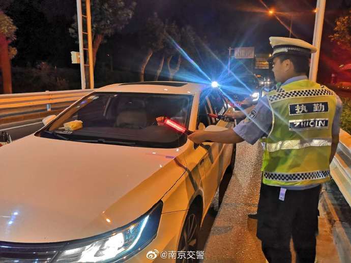  从严|男子七天内二次醉驾 将从严处罚