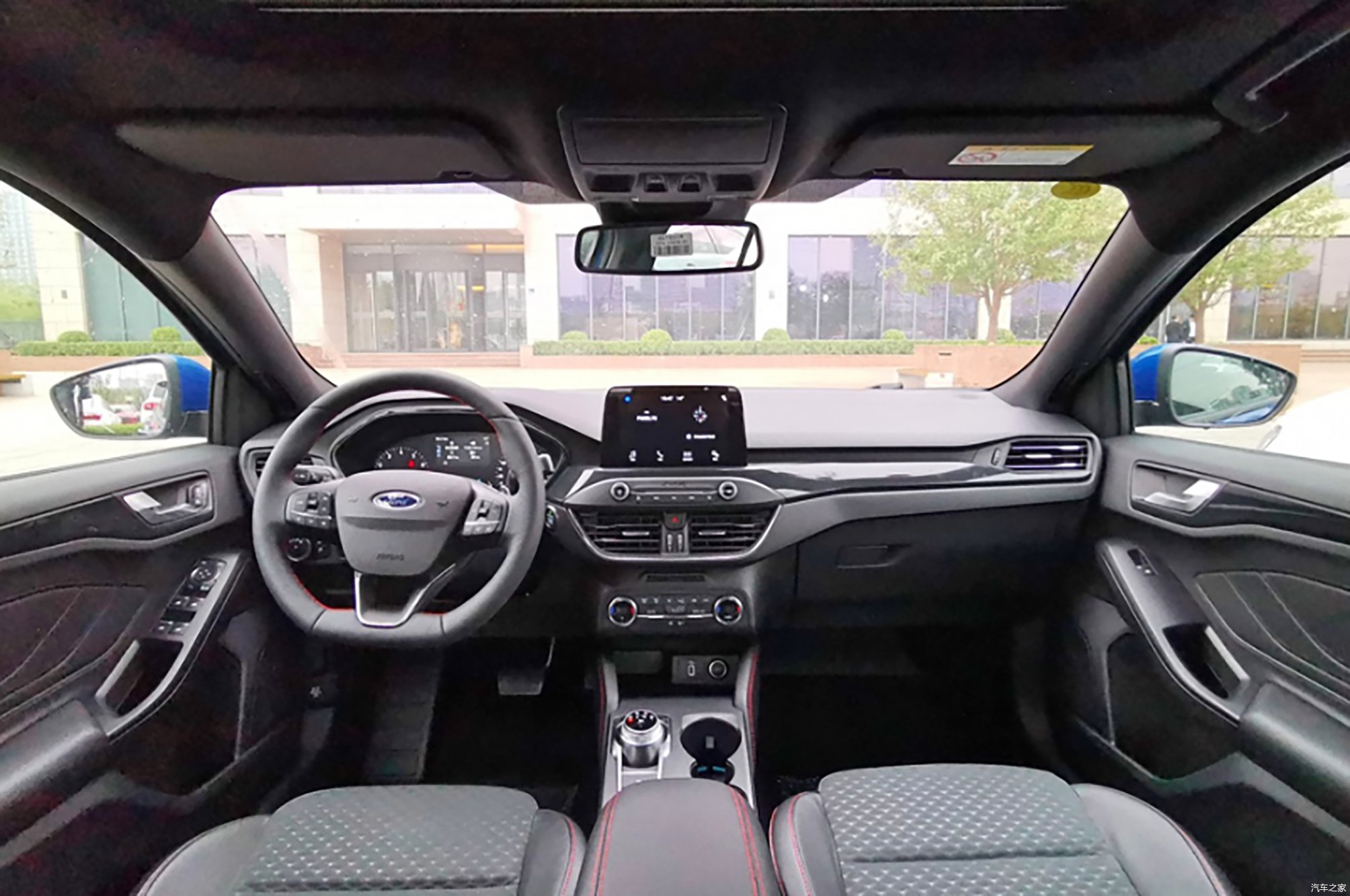  配置|Hatchback才是本田魂？两厢思域驾控更有看点