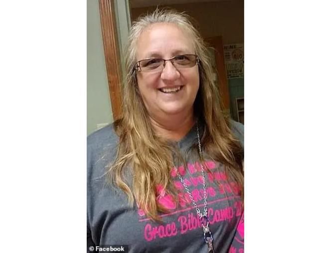  丧命|防不胜防！美国女老师躺家睡觉，半夜遭屋外流弹射中胸部丧命