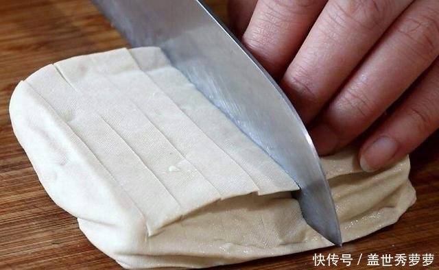 美国|同样是豆腐,美国用来做披萨,法国雕成花朵,看到中国:心服口服