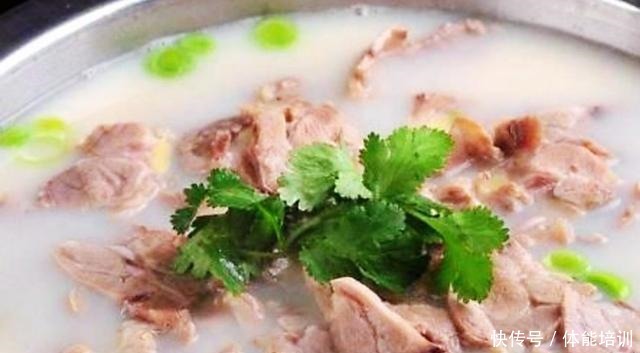 血水和杂质|炖肉时出现的浮沫,是精华还是脏东西多数人做错了,难怪不好吃