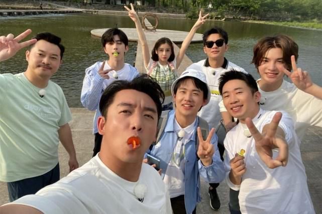  外卖|郑恺留在跑男只为挣钱？当他的外卖订单曝光后：不愧是明星消费