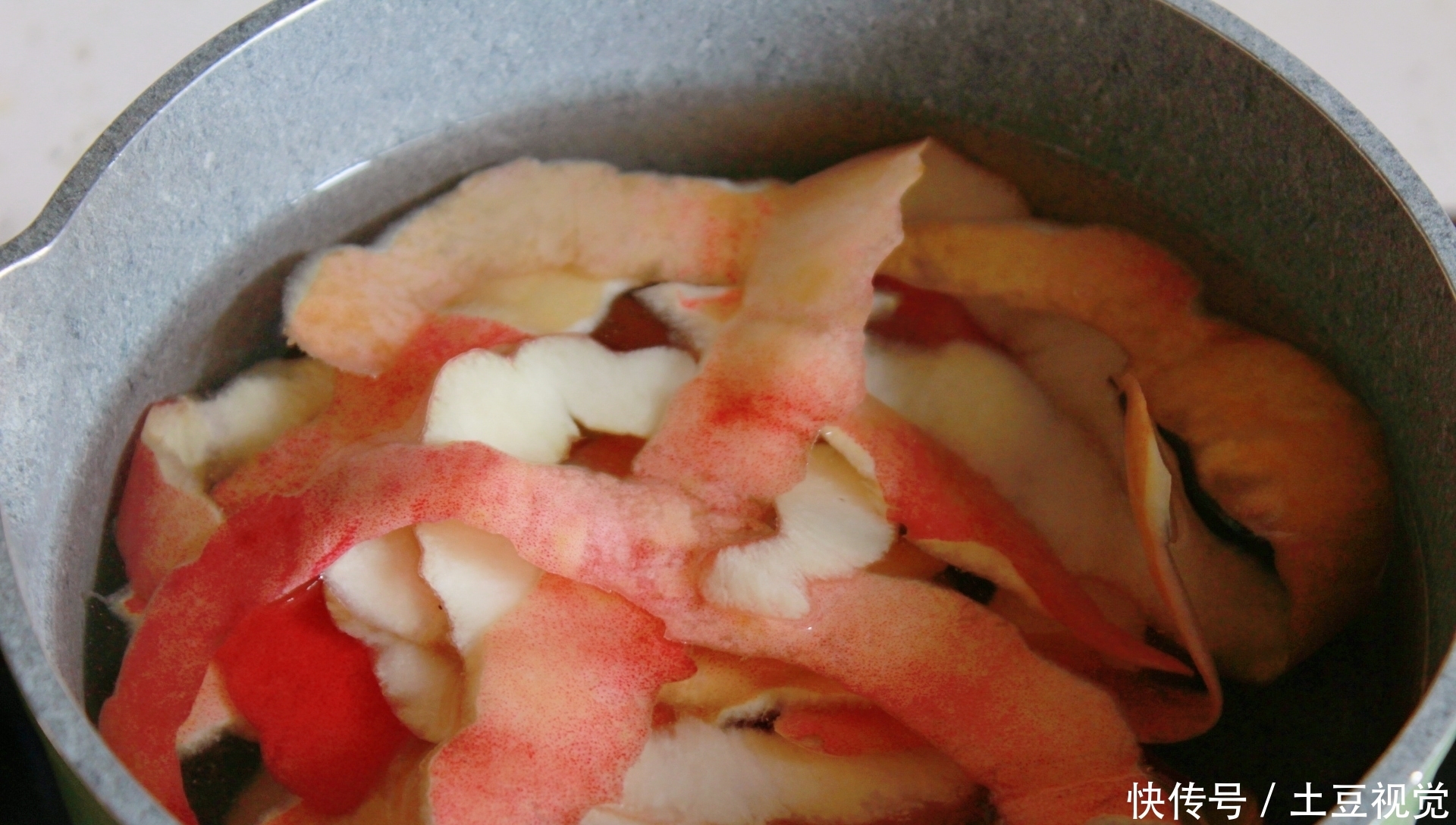 桃子|桃子不甜别扔掉,做成罐头抢着吃,软滑香甜,无添加,简单易学