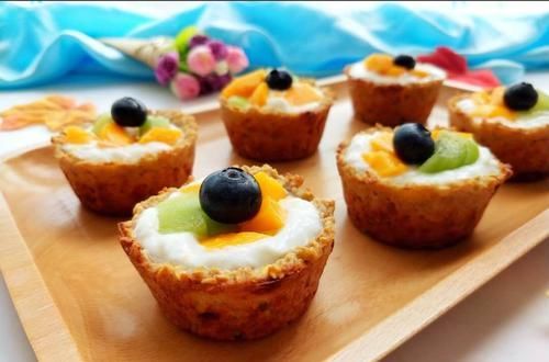  酸奶|解锁了燕麦的十八种做法？拿燕麦做酸奶杯，你一定没试过