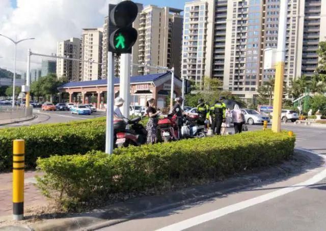 遵守交通|【创文进行时】为文明护航，他们一直在“路上”！