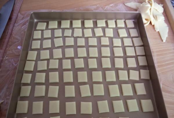 儿子|儿子最爱吃这小饼干,我隔天做2盘,香甜酥脆,一口一个停不了嘴