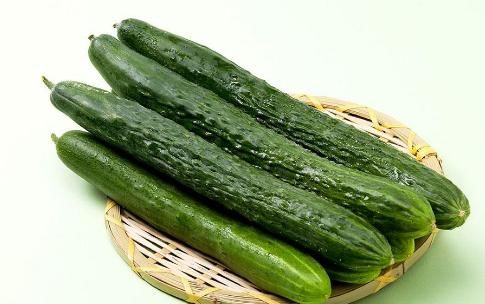 内含|直黄瓜和弯的黄瓜到底有啥不一样?内含黄瓜护肤小妙用