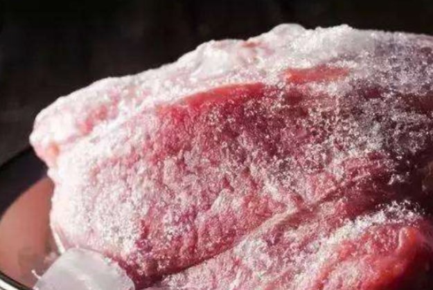 学会|解冻肉时,最忌直接用水泡!学会这2招,快速解冻,口感鲜还营养