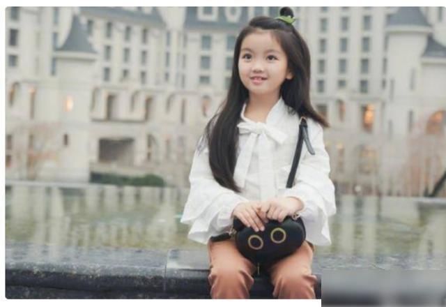  记得|还记得《爸爸去哪儿》的阿拉蕾吗？因太可爱被禁止整容，如今这样