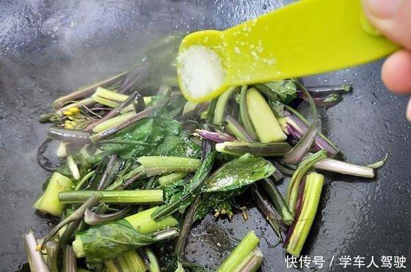 红菜薹|吃它瘦得快,润肠堪比香蕉,1盘相当于跑步半小时,不运动也能瘦