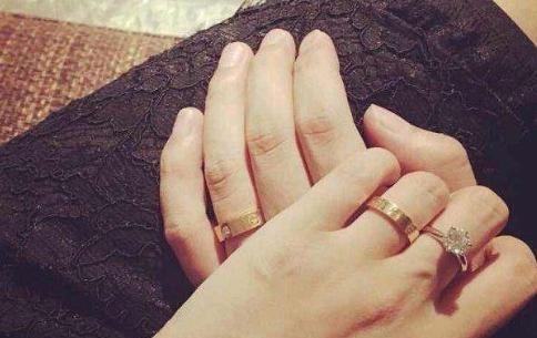 无人|《非诚勿扰》无人敢选的“猫脸”女孩,如今怎样了