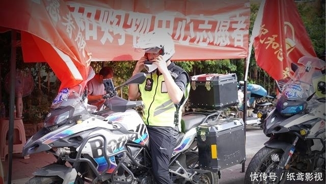  背影|高考现场的重型机车护送队，不但背影很美，还很帅