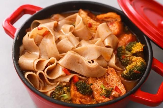 酸甜|一份面如何吃到爽?教你一招,酸甜开胃又鲜香,做梦都馋