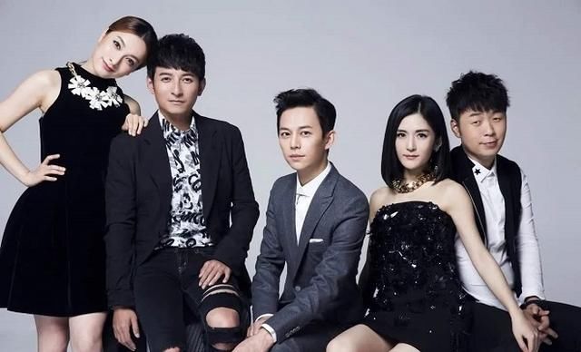  吴昕|《向往的生活》，何炅护犊子吴昕，疑似回怼杜华：融入？你试试