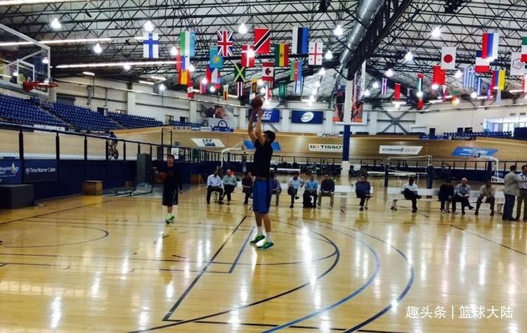  宏远|2米19高塔正式离队，现遭首钢、北控争抢！加盟宏远可能性最大