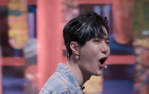  变迷|王一博跳舞倒数第一，用冷漠表达不服，看到他后却秒变迷弟