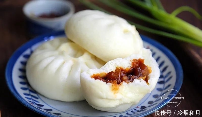 茄子|纯素馅大包子,比肉馅的汤汁丰富,吃着更香