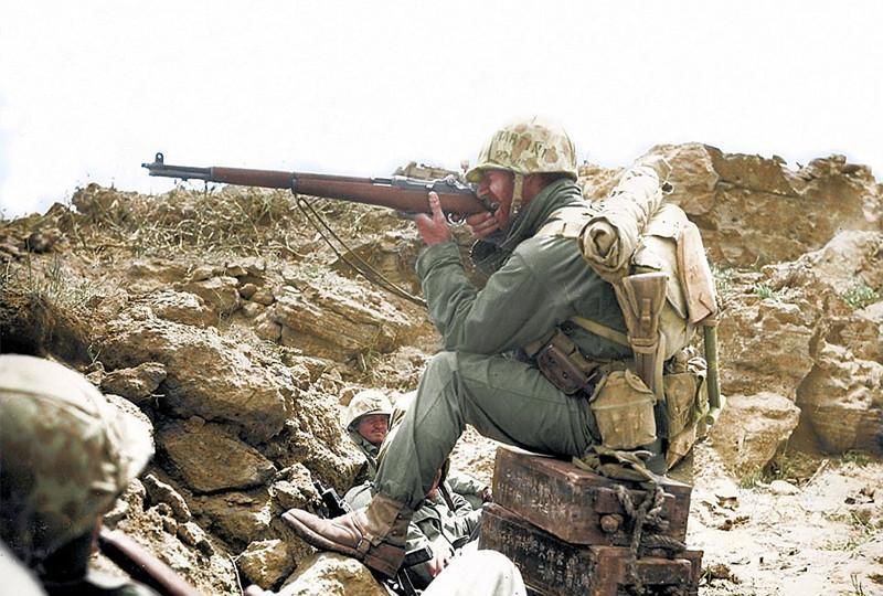 太平洋|一人坚守阵地，两度击退日军，美军机枪手创造太平洋战场上的奇迹