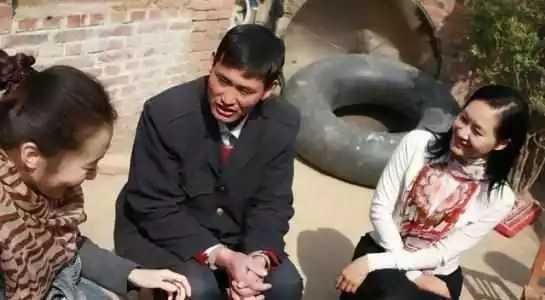  村里|这就是朱之文给村里修的路，怪不得村民们“讨厌”他！