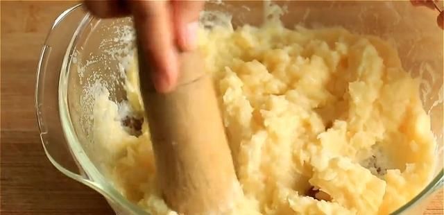 薯条|入秋后，红薯南瓜放一边，多吃土豆，加一个鸡蛋，比薯条好吃