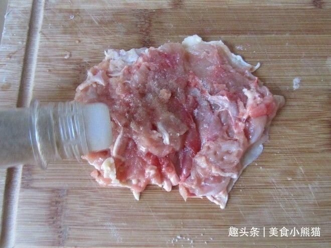 美食|脆爽口的黄金鸡肉卷，教你在家如何制作，不可辜负的风味美食！