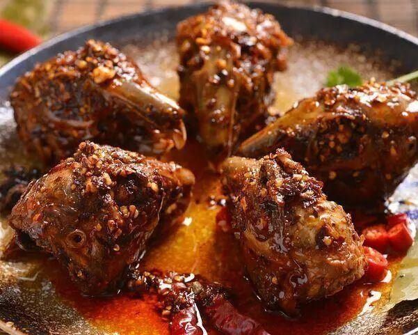 食物|4种“巨辣”的食物,能一口气吃完图4的,请收下我的膝盖