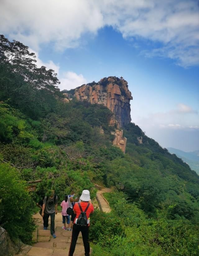  异石|中国镇山之首，十六位皇帝登临，奇峰异石飞瀑，沂山游玩全攻略