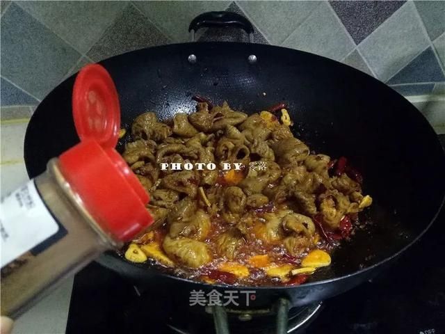 下酒|香而不腻的肥肠煲！零厨艺家常菜！下酒又下饭，好吃到爆