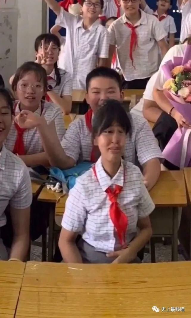  相机|老师，求求你别再用全景相机拍照了…笑趴了哈哈哈哈哈哈哈