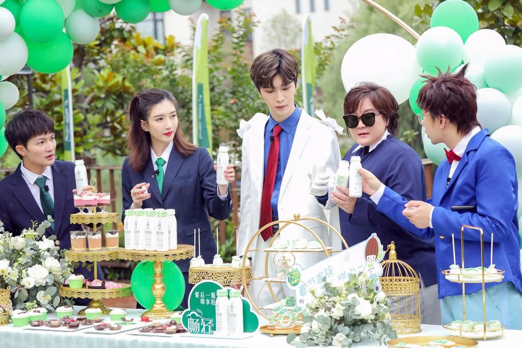  家族|《青春环游记2》收视再夺冠成今夏必看最欢乐综艺 春游家族拥抱展现真性情