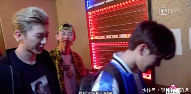 尴尬|蔡徐坤的英语怎么样在大家都没听懂时,他一句话避免了尴尬!