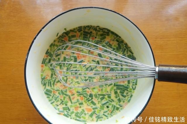 美味|这款早餐饼的做法也太简单了,10分钟就能搞定,快手省事还美味