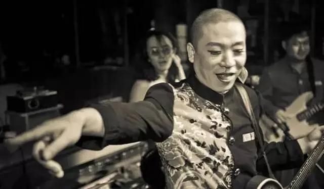  欧阳|王菲前男友变中老年美妆博主？爱与欧阳娜娜斗嘴，为何被网友喊停