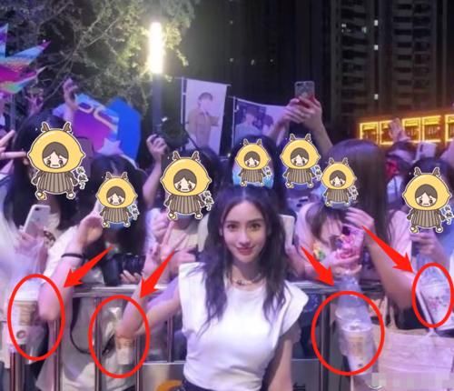 粉丝|baby给粉丝买奶茶,网友无美颜随手一拍,这模样哪像是31岁?